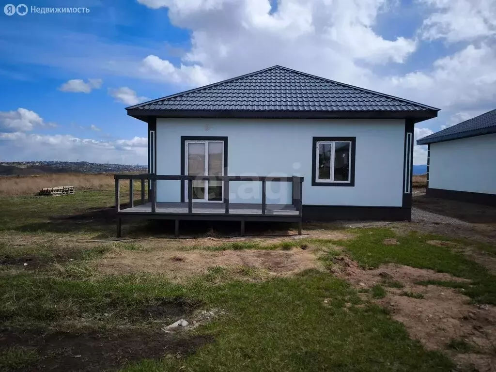 Дом в городской округ Красноярск, посёлок Солонцы (130 м) - Фото 1