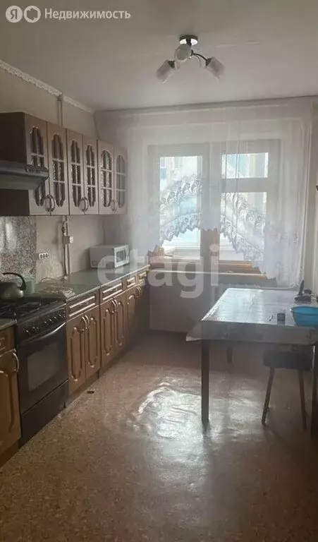 3-комнатная квартира: Салават, Ленинградская улица, 45 (76 м) - Фото 2