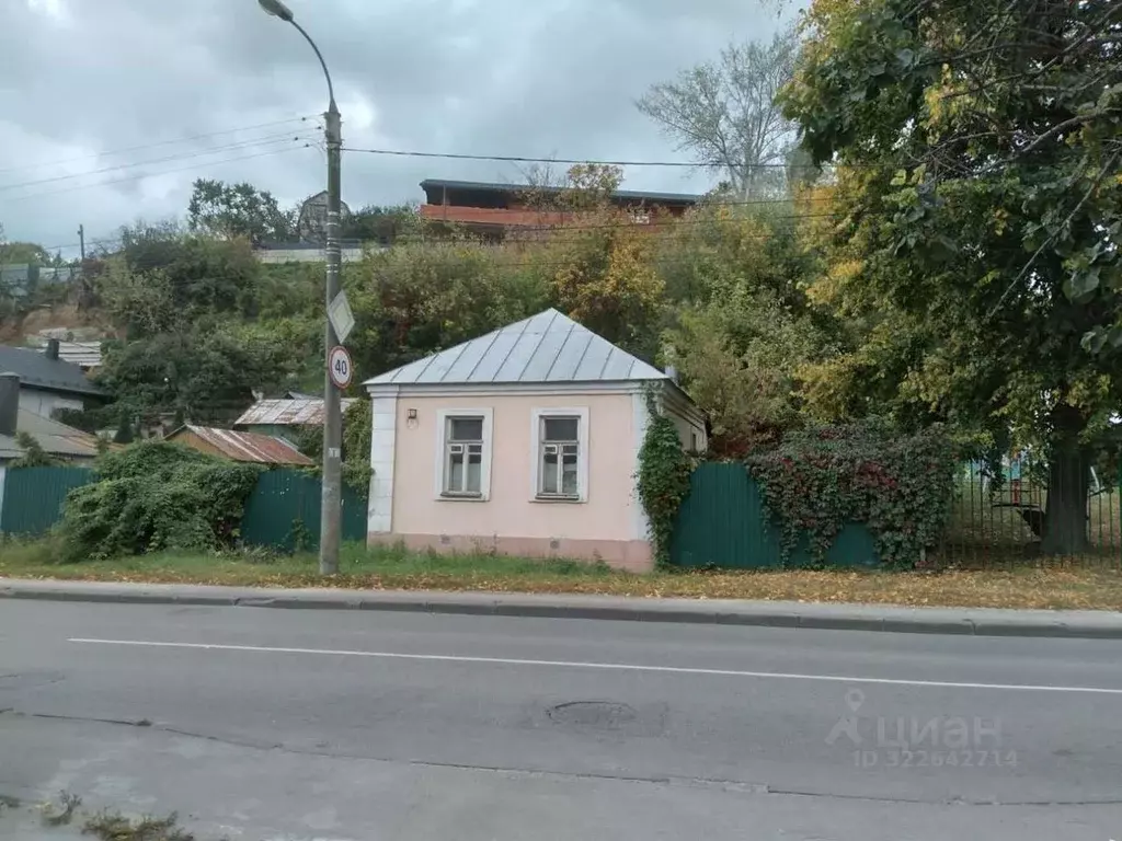 Дом в Воронежская область, Воронеж ул. Большая Стрелецкая, 51 (50 м) - Фото 1