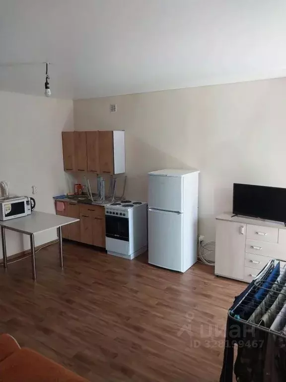 Студия Омская область, Омск Порт-Артур мкр, ул. 2-я Трамвайная, 39 ... - Фото 1