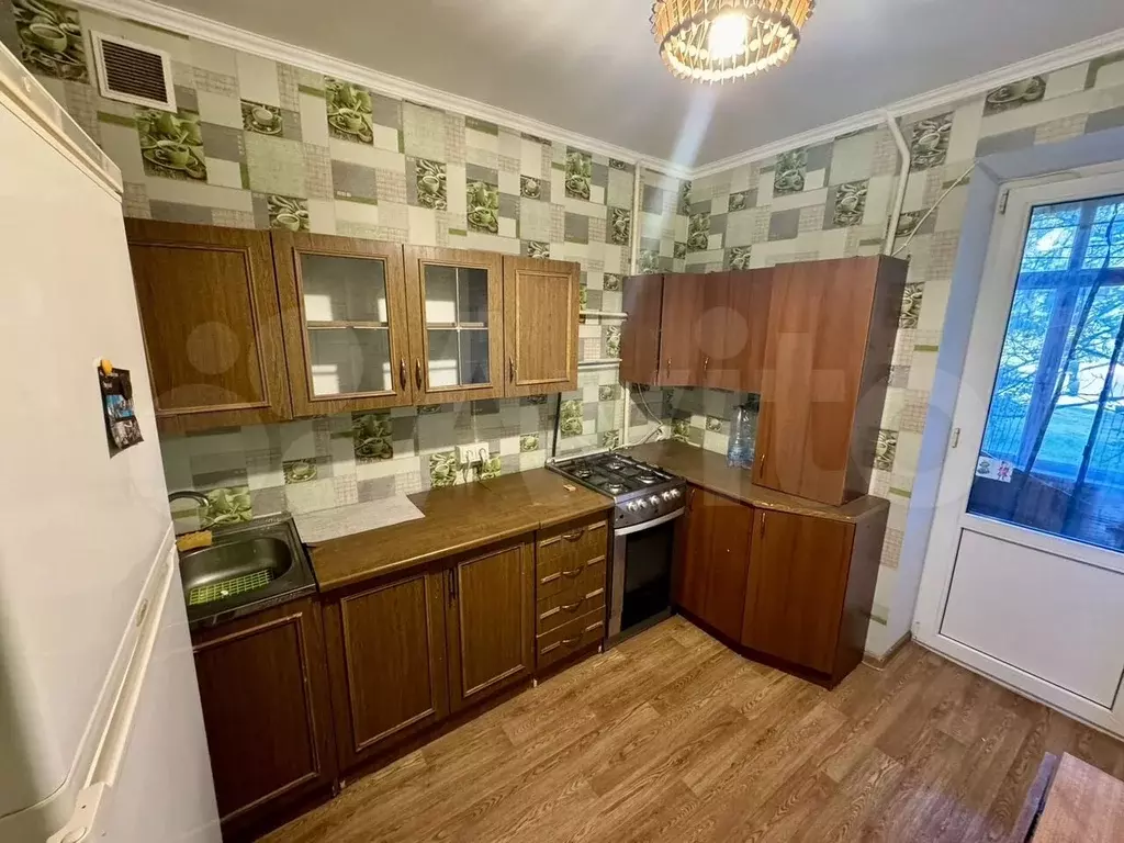 3-к. квартира, 60 м, 3/5 эт. - Фото 0