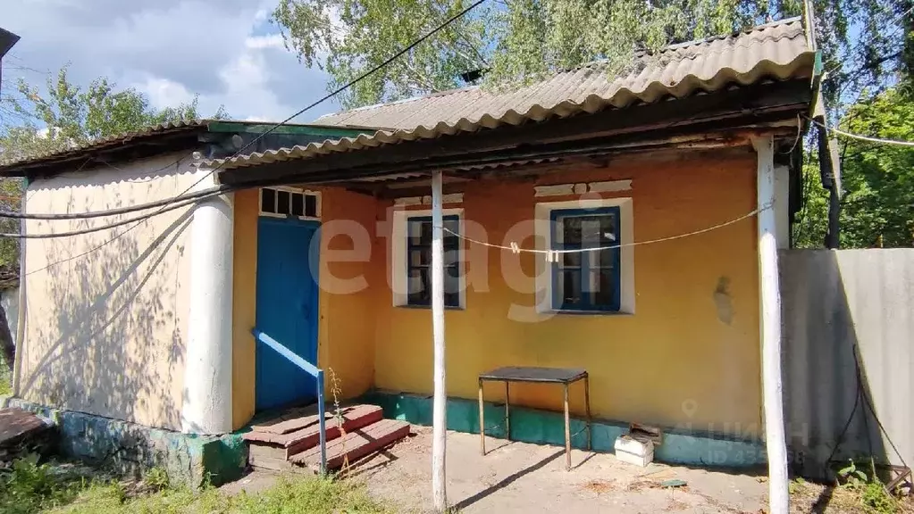 Дом в Белгородская область, Бирюч Красногвардейский район, Московская ... - Фото 0