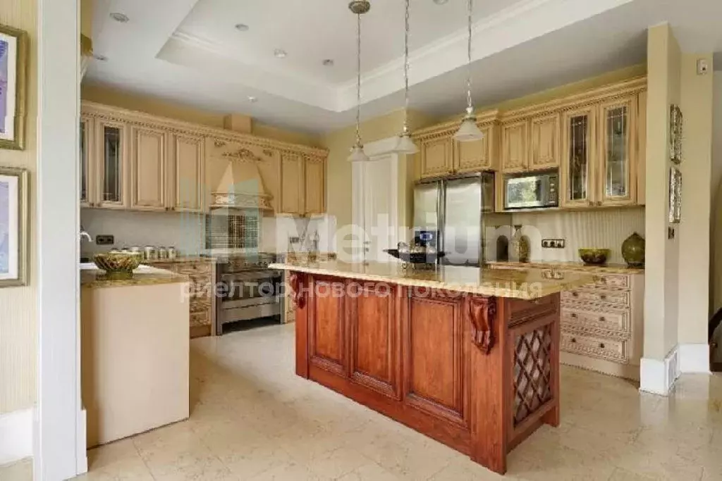 Продается дом в пос. Вешки - Фото 1