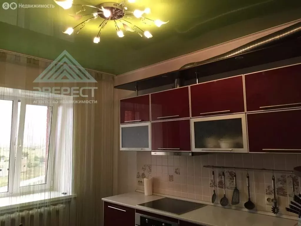 3-комнатная квартира: Черногорск, Советская улица, 100 (70 м) - Фото 1