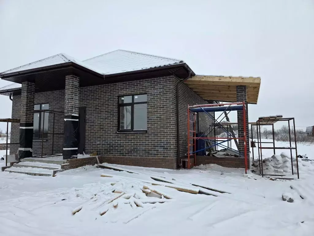 Дом в Курская область, Курский район, Щетинский сельсовет, Саблин хут. ... - Фото 1