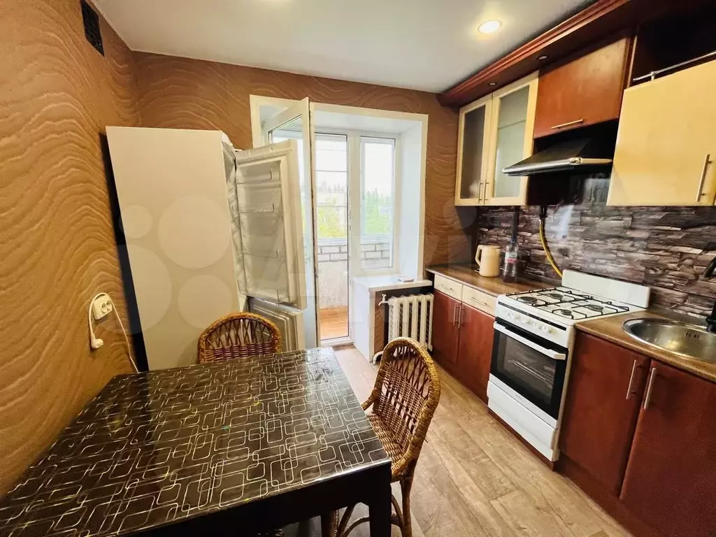 2-к. квартира, 50 м, 5/5 эт. - Фото 1