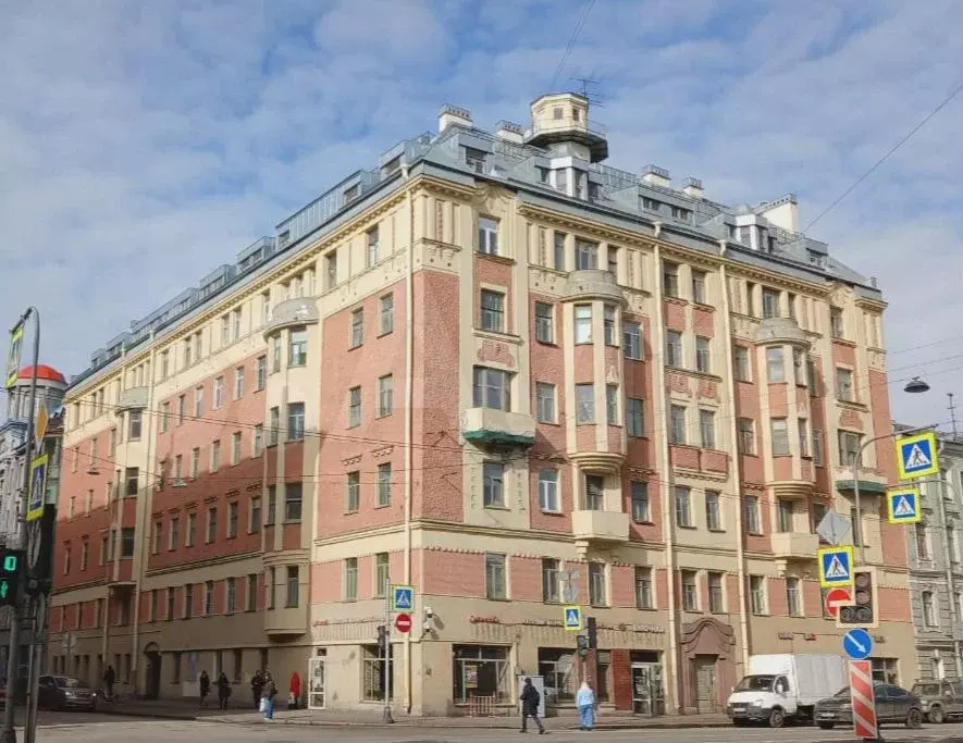 Комната 23,4 м в 9-к., 3/7 эт. - Фото 0