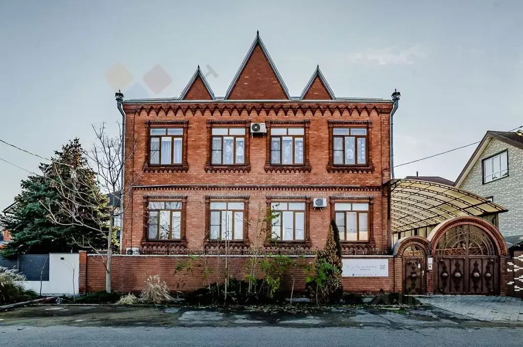 Дом в Краснодарский край, Краснодар ул. Володи Головатого, 24 (494 м) - Фото 0
