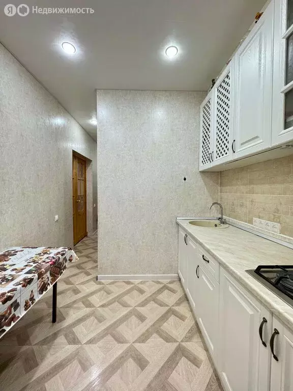 3-комнатная квартира: Нальчик, улица Мусукаева, 18 (55.1 м) - Фото 2