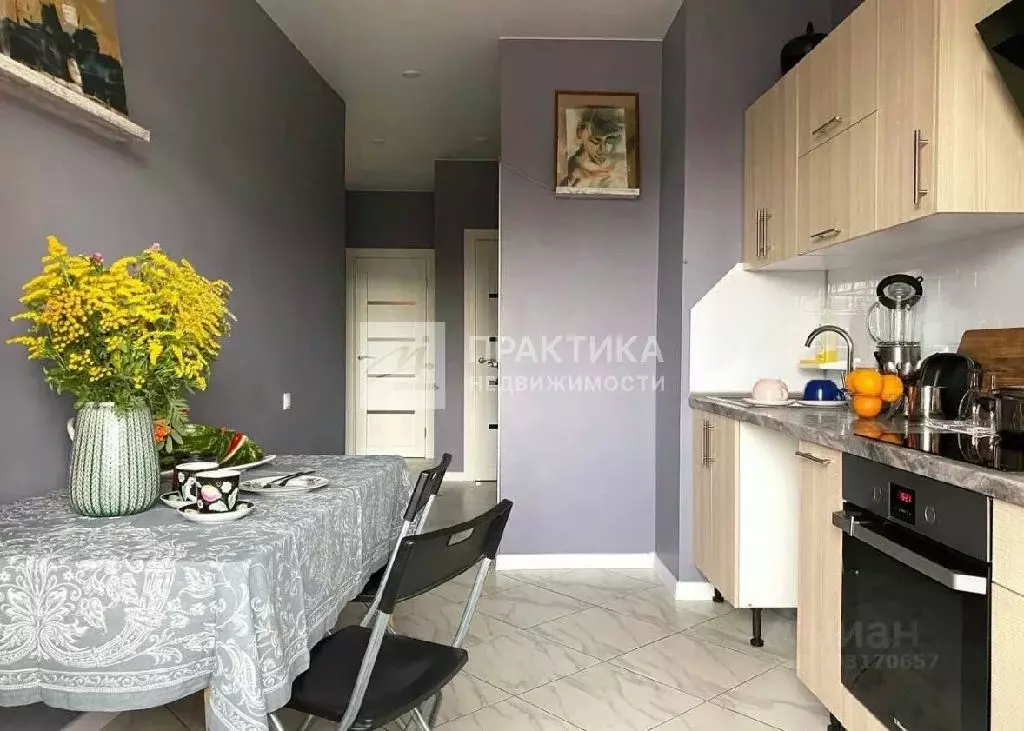 Продается 3-комнатная квартира - Фото 1