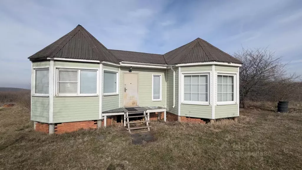 Дом в Краснодарский край, Северский район, Ильское городское ... - Фото 1