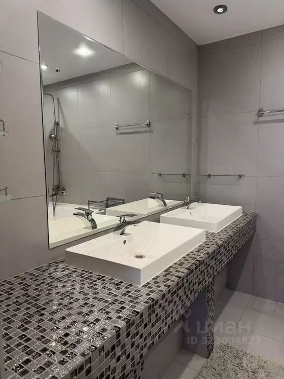 3-к кв. Вологодская область, Череповец ул. Командарма Белова, 46 (95.7 ... - Фото 1