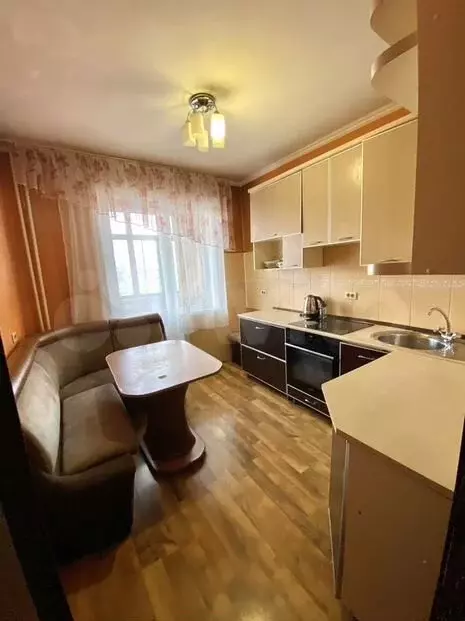 3-к. квартира, 60м, 9/9эт. - Фото 0