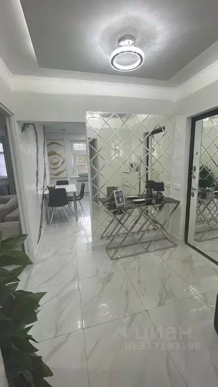 Квартира, 3 комнаты, 81 м - Фото 0