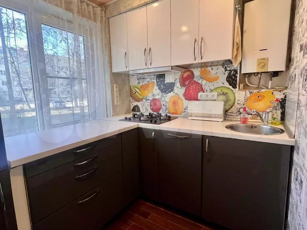 3-к. квартира, 48 м, 1/5 эт. - Фото 1