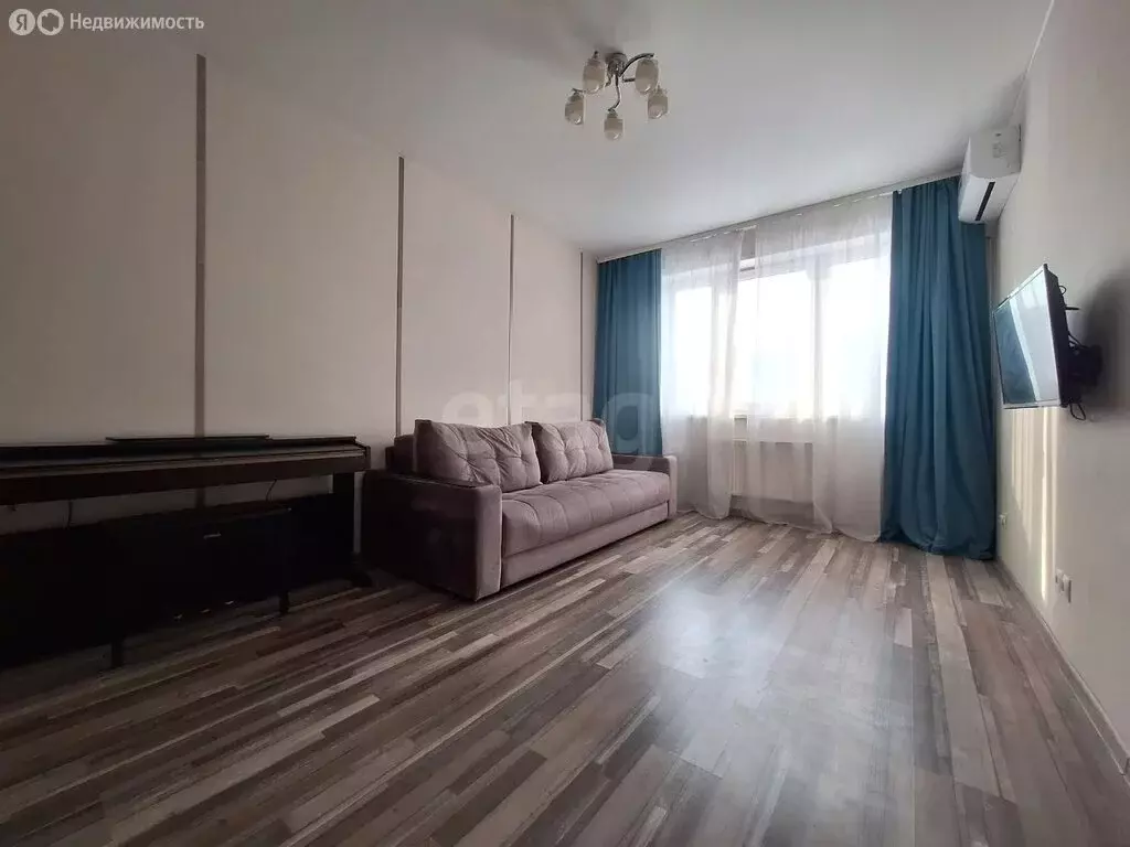 1-комнатная квартира: Тюмень, улица Бакинских Комиссаров, 3к1 (36 м) - Фото 2