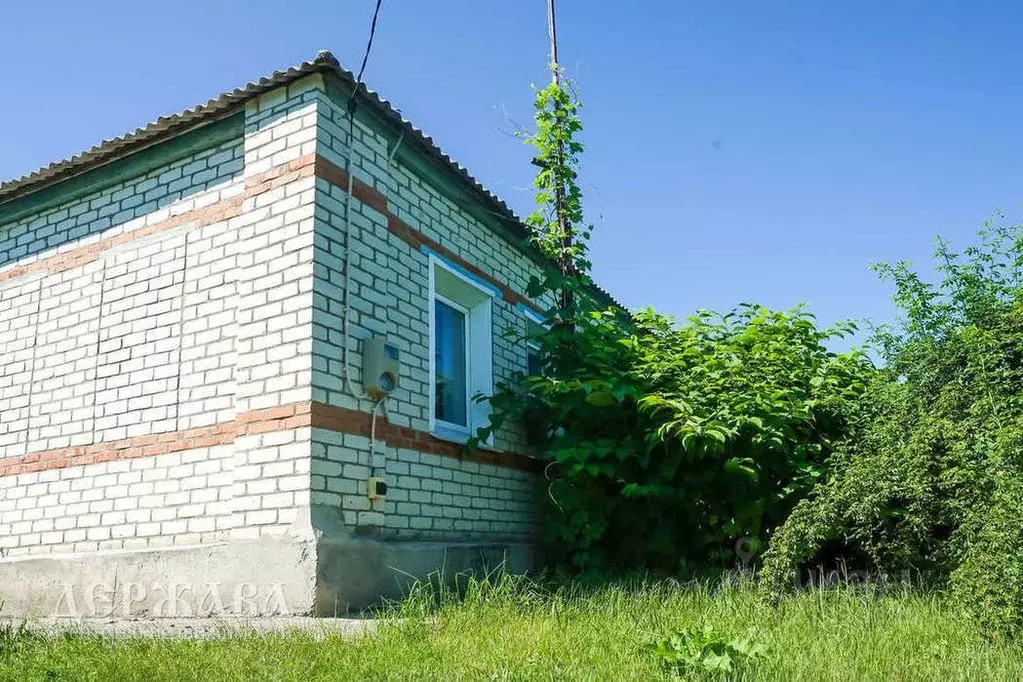 Дом в Белгородская область, Старооскольский городской округ, с. ... - Фото 1