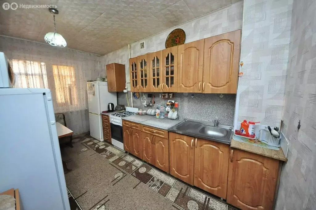 3-комнатная квартира: Салават, улица Островского, 75 (68 м) - Фото 1