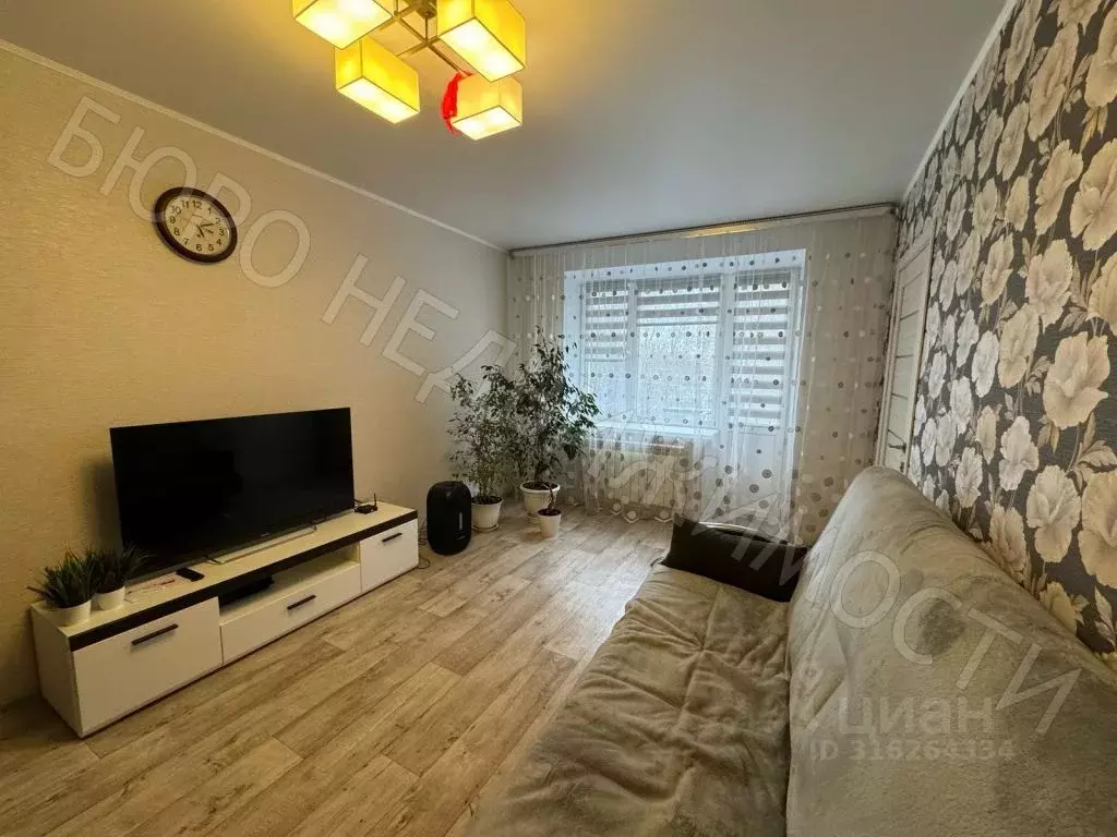 3-к кв. Саратовская область, Балашов ул. Титова, 19А (74.0 м) - Фото 0