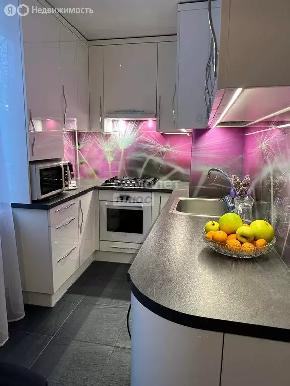 3-комнатная квартира: Выборг, Большая Каменная улица, 9 (66.5 м) - Фото 1