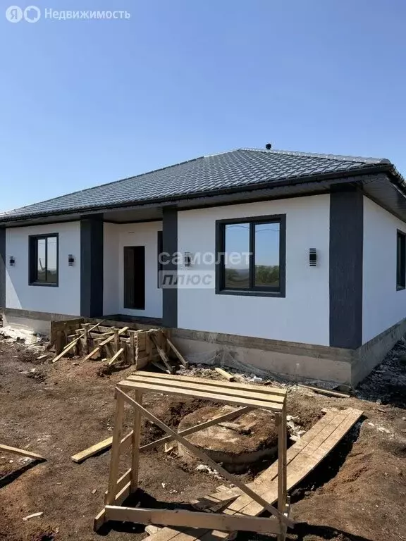 Дом в Стерлитамакский район, Красноярский сельсовет, село Косяковка ... - Фото 1