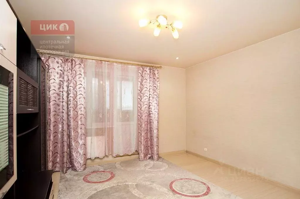 1-к кв. Рязанская область, Рязань ул. Есенина, 2а (42.5 м) - Фото 1