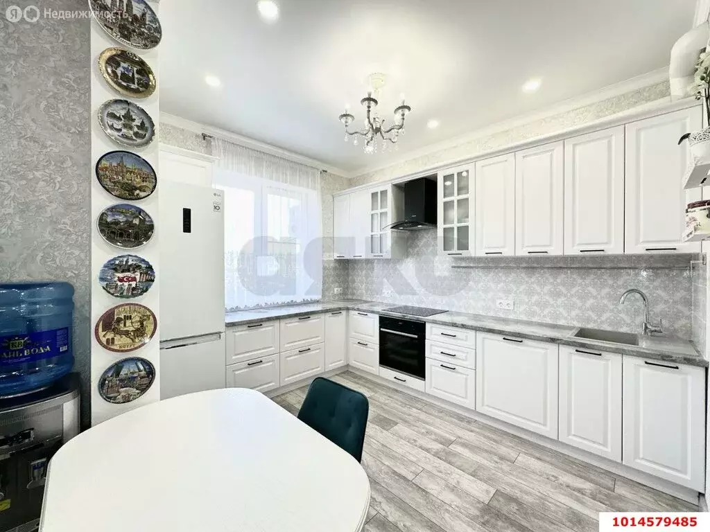 3-комнатная квартира: Краснодар, Морская улица, 49 (76 м) - Фото 1