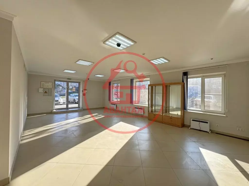 Помещение свободного назначения в Краснодарский край, Армавир ул. ... - Фото 1