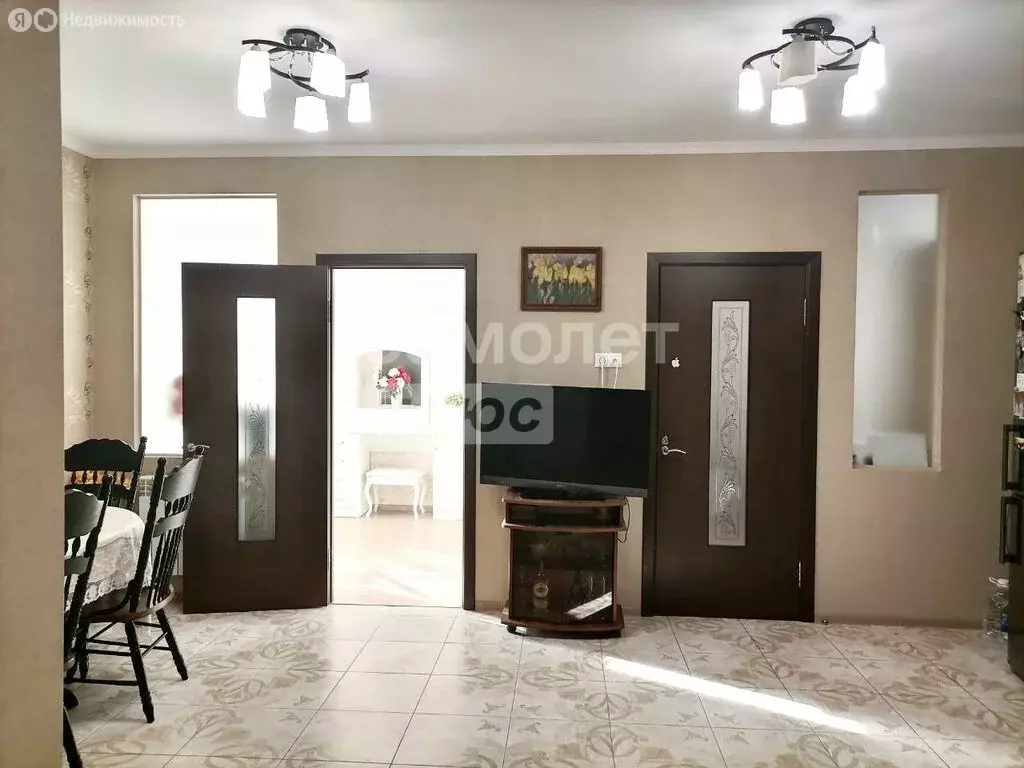 2-комнатная квартира: Анапа, улица Ленина, 183 (56.7 м) - Фото 1