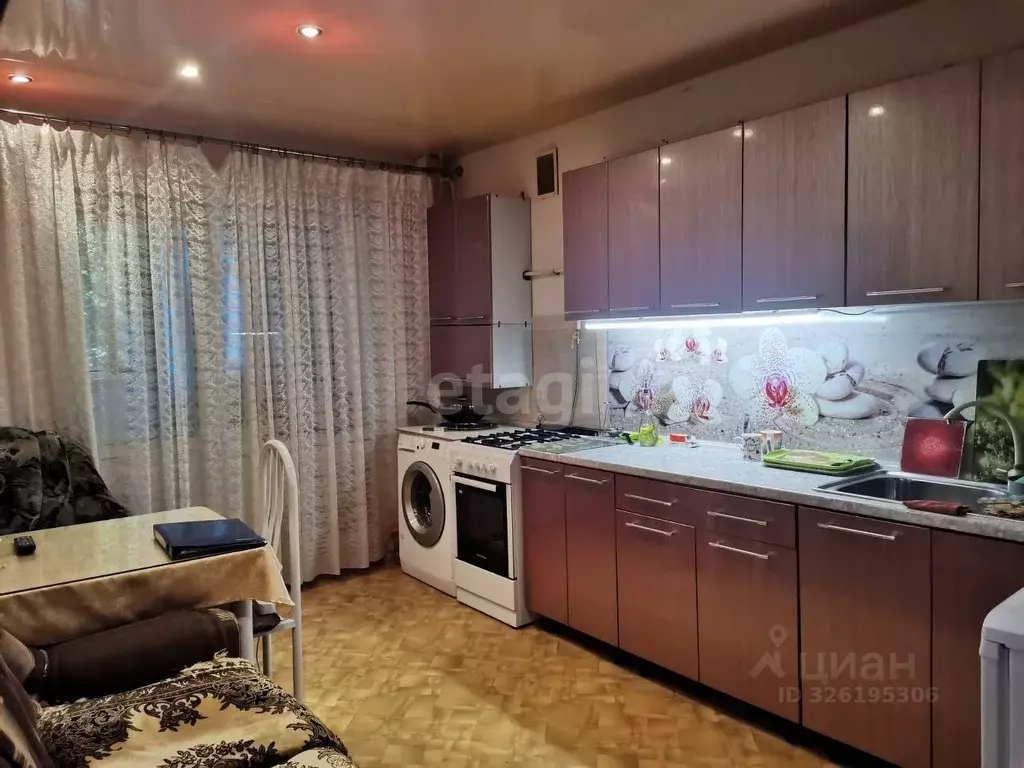 3-к кв. Краснодарский край, Ейск Красная ул. (76.9 м) - Фото 1