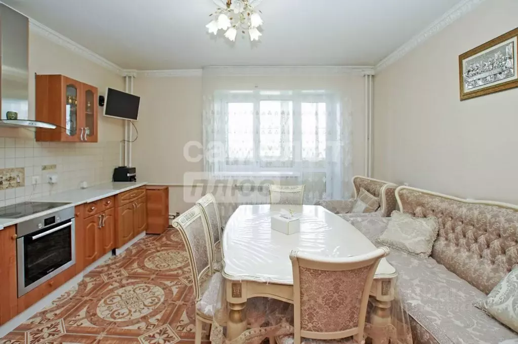 3-к кв. Омская область, Омск ул. 27-я Северная, 44/2 (112.8 м) - Фото 0
