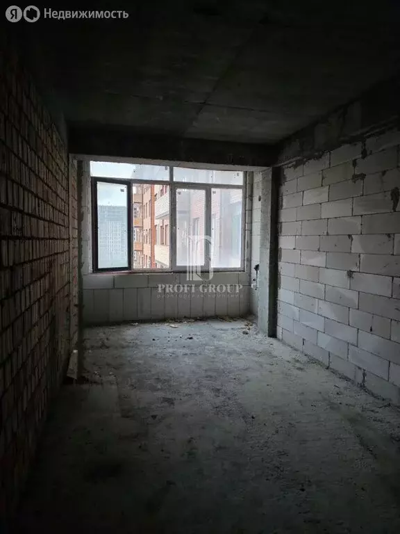 2-комнатная квартира: Каспийск, проспект Акулиничева, 33А (79.9 м) - Фото 1