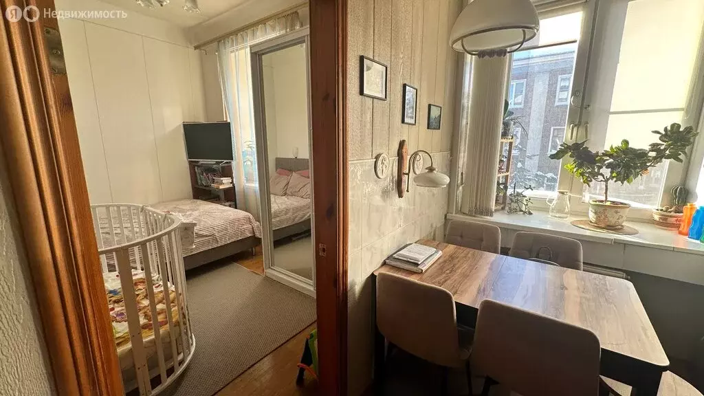 3-комнатная квартира: Нижний Новгород, улица Коминтерна, 181 (53.6 м) - Фото 1