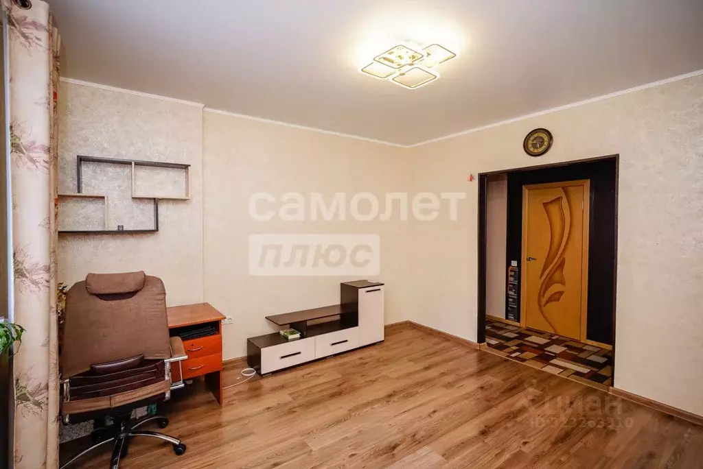 2-к кв. Омская область, Омск ул. Красный Путь, 137/1 (57.3 м) - Фото 1