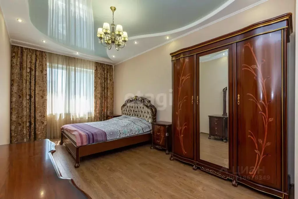 3-к кв. Свердловская область, Екатеринбург ул. Юмашева, 9 (129.2 м) - Фото 1