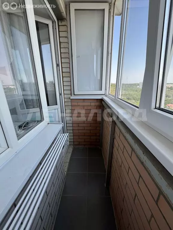 1-комнатная квартира: Аксай, улица Платова, 101А (30 м) - Фото 0