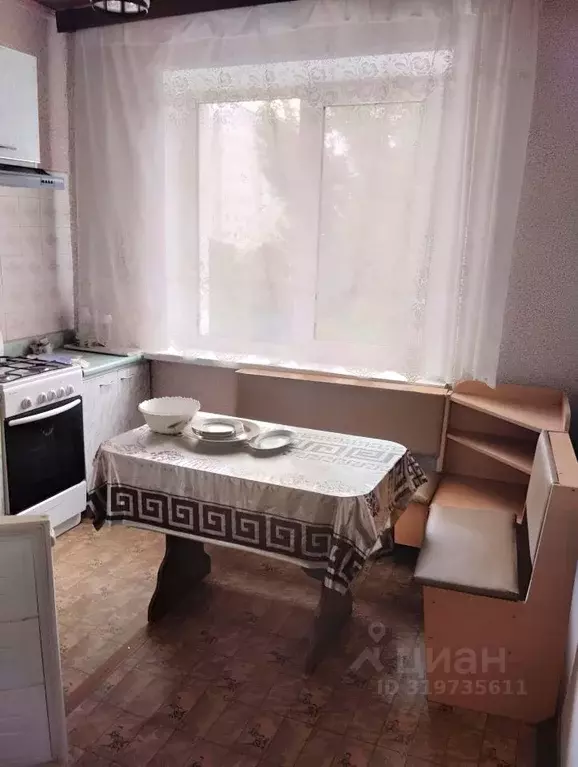 2-к кв. Омская область, Омск ул. 70 лет Октября, 22/1 (50.0 м) - Фото 0