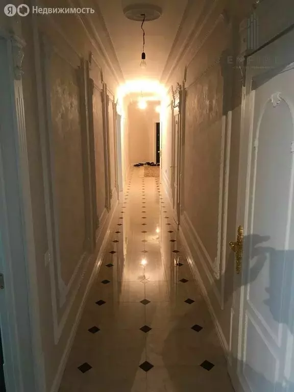 3-комнатная квартира: Грозный, улица Асланбека Шерипова, 4 (107.3 м) - Фото 1