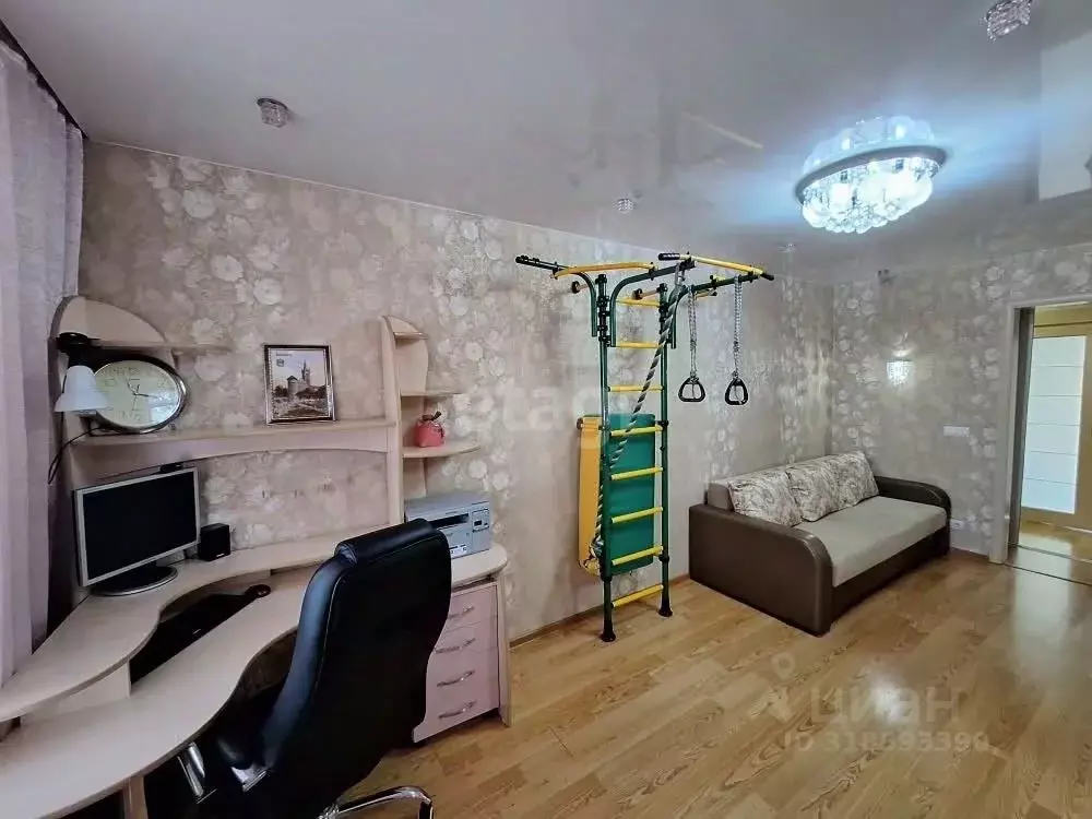 4-к кв. Хабаровский край, Хабаровск ул. Лазо, 15 (87.4 м) - Фото 1