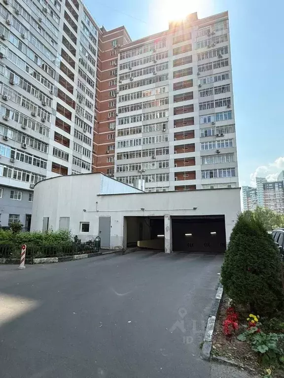 Гараж в Москва Истринская ул., 8к3 (15 м) - Фото 1