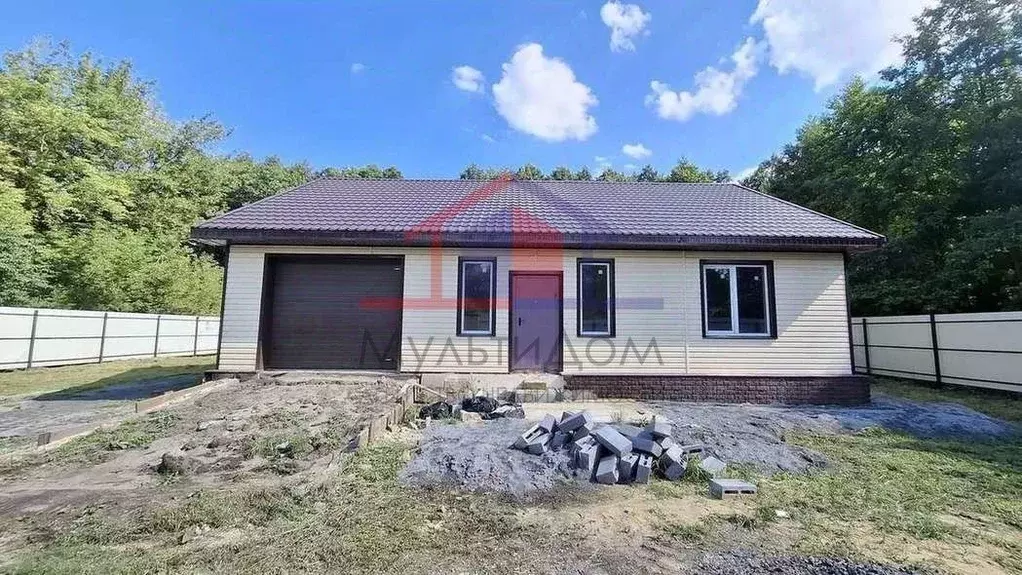 Коттедж в Белгородская область, Старооскольский городской округ, с. ... - Фото 0