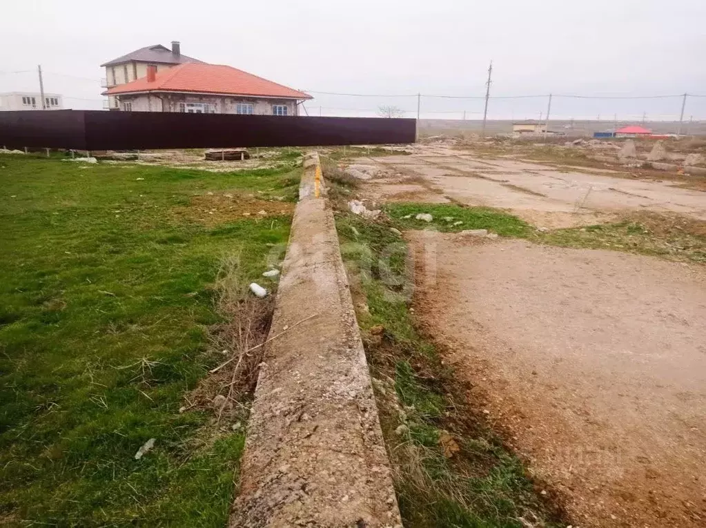 Участок в Крым, Феодосия муниципальный округ, с. Береговое ул. ... - Фото 1