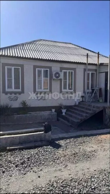 Дом в Ростовская область, Шахты Тацинская ул. (100 м) - Фото 1