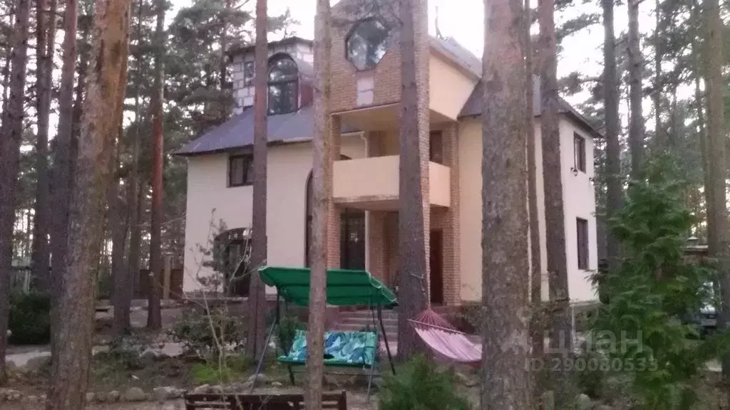 Дом в Ленинградская область, Выборгский район, Полянское с/пос, пос. ... - Фото 1