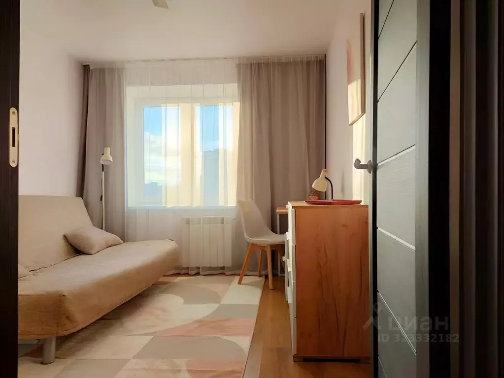 2-к кв. Свердловская область, Екатеринбург ул. Ясная, 22 (54.4 м) - Фото 1