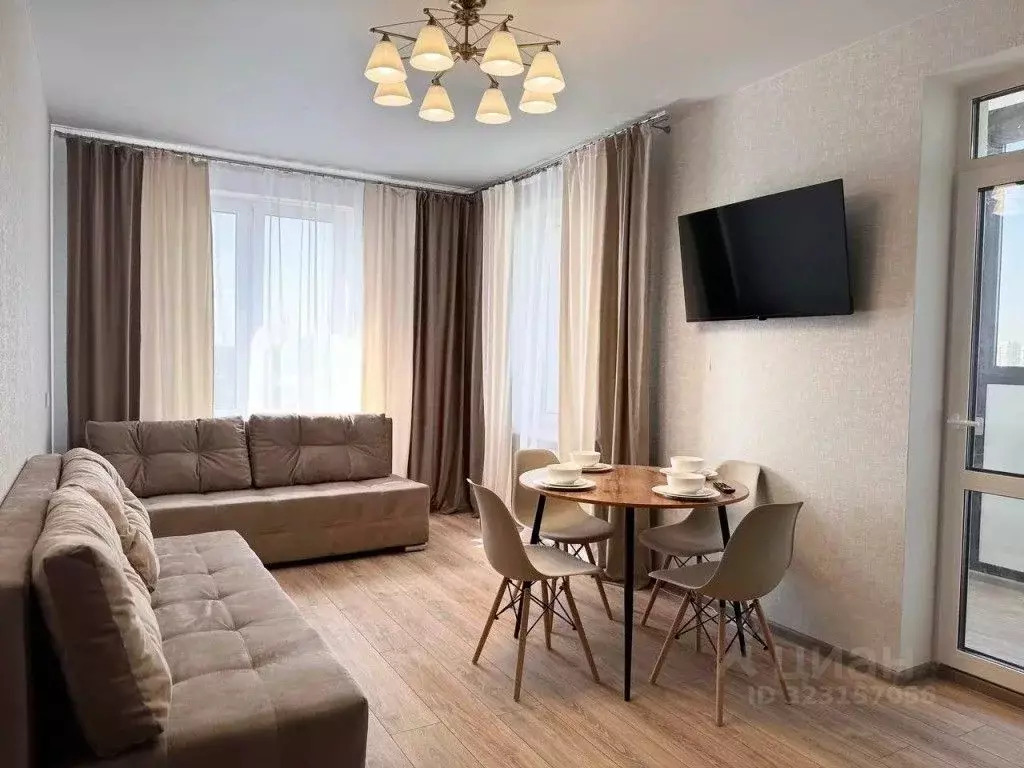 2-к кв. Воронежская область, Воронеж Донбасская ул., 25к3 (50.0 м) - Фото 1