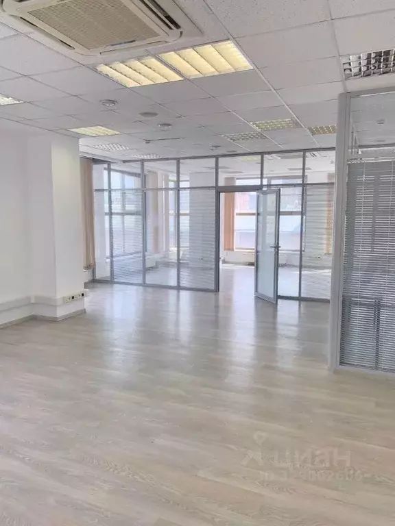 Офис в Омская область, Омск ул. Гагарина, 14 (86 м) - Фото 1