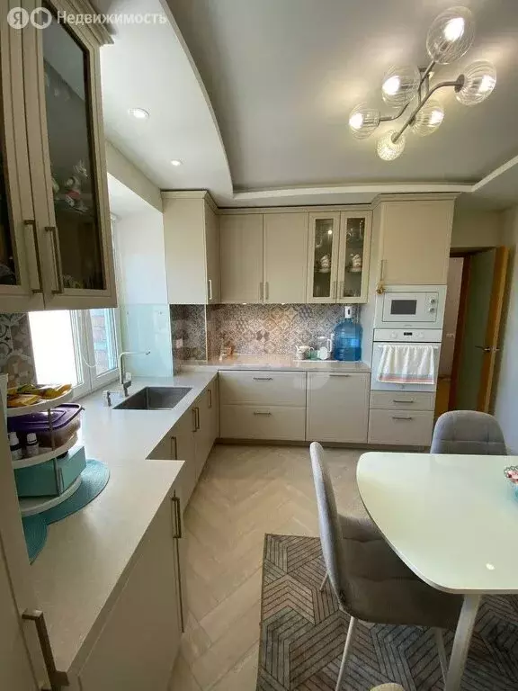 2-комнатная квартира: Ухта, проспект Ленина, 50 (73.3 м) - Фото 0