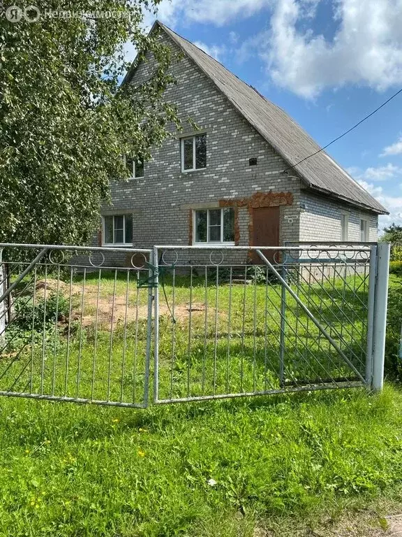 Дом в Новгородская область, рабочий посёлок Шимск, Пионерская улица ... - Фото 1