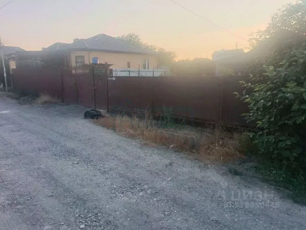 Участок в Ростовская область, Батайск Ангарская ул., 122 (4.0 сот.) - Фото 0